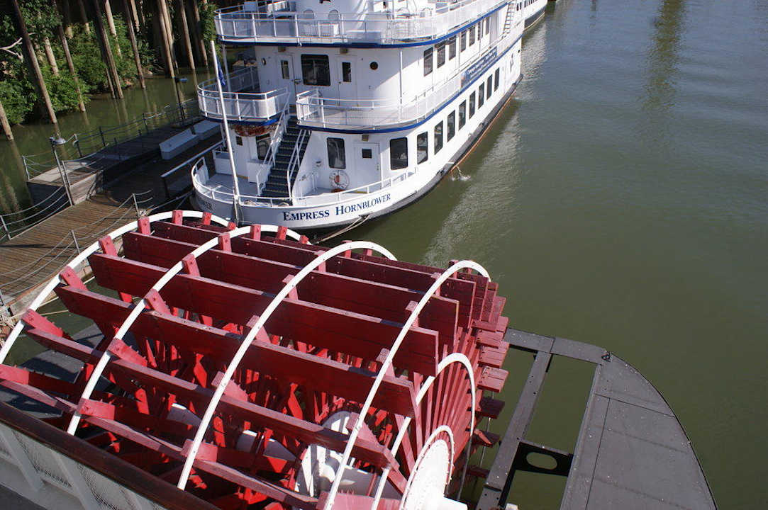 Ausblick auf das Schaufelrad Hotel Delta King