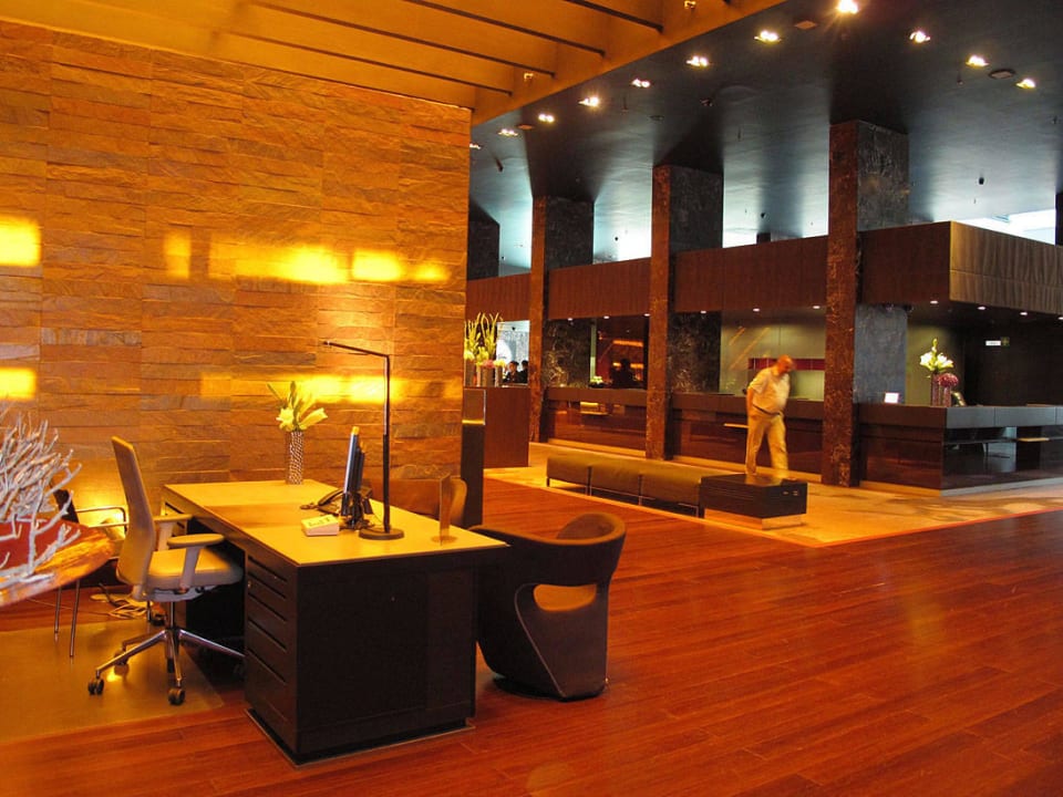 Lobby-Bereich Sofitel Munich Bayerpost Hotel