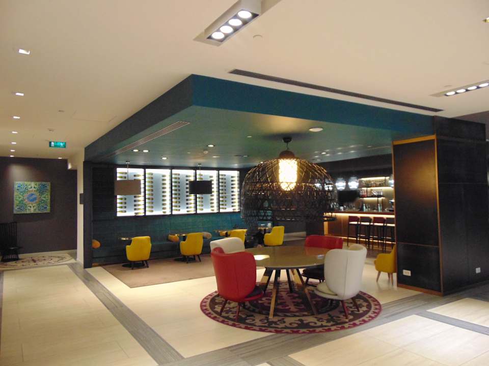 Lobby Mercure Almaty City Center