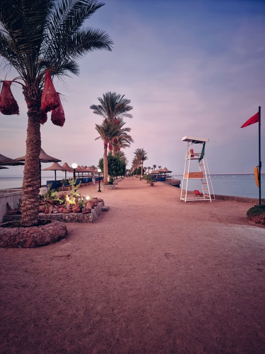 Strand Arabia Azur Resort