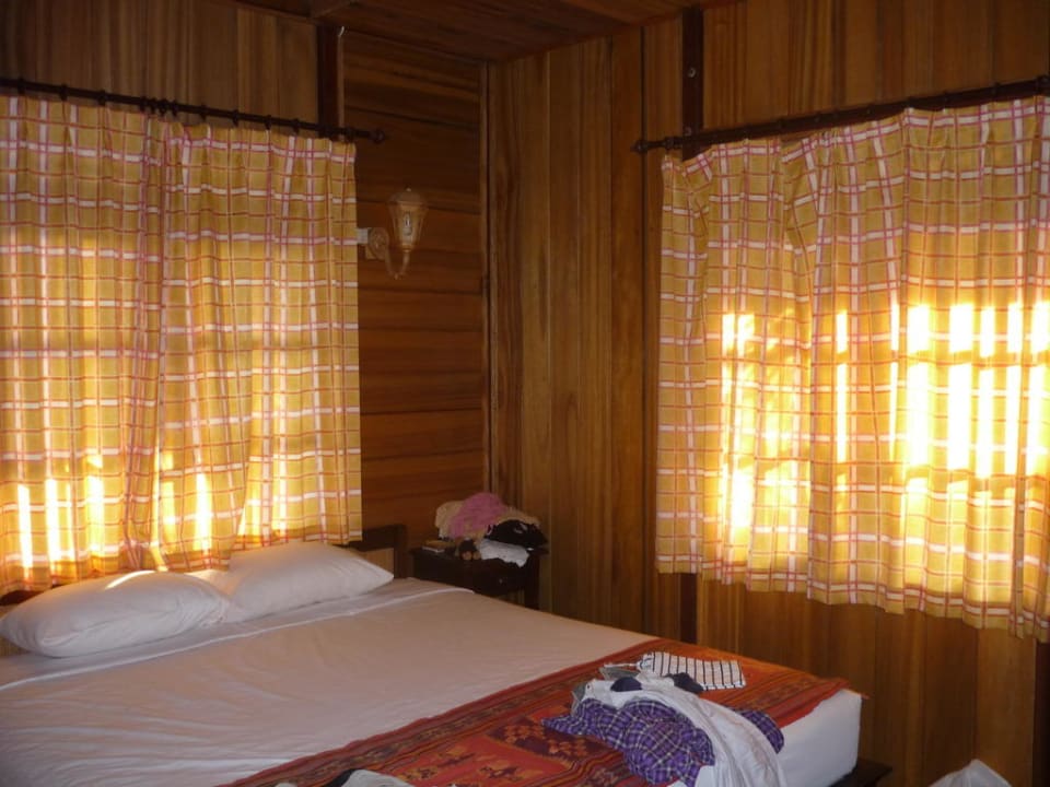 Eines der 2 Schlafzimmer Hotel Candikusuma Beach Villas