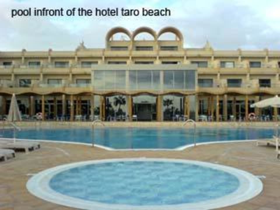 Poolbereich von vorne SBH Hotel Taro Beach