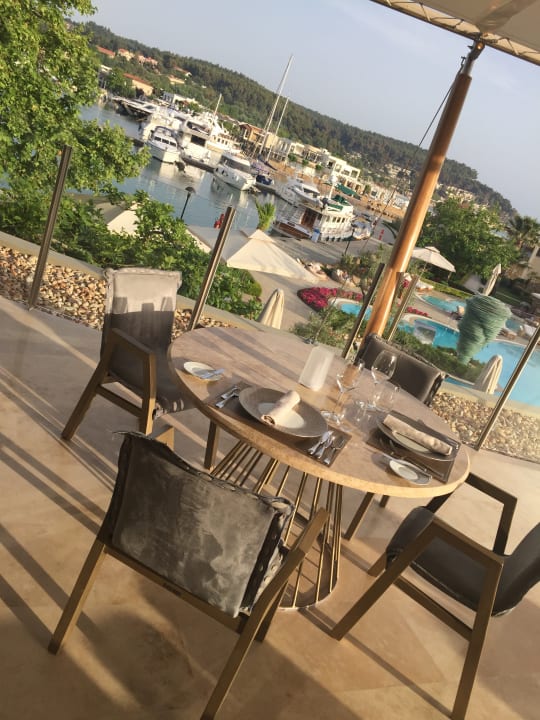 Restaurant Sani Asterias