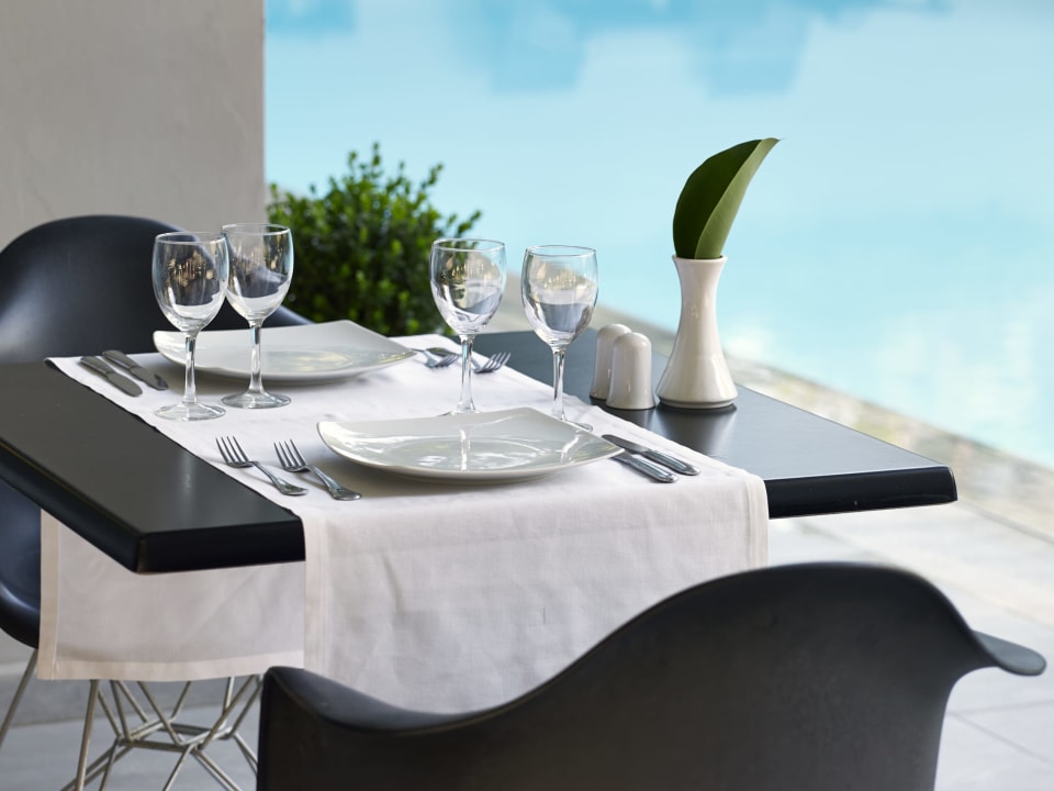 Gastro Oktober Downtown Rooms