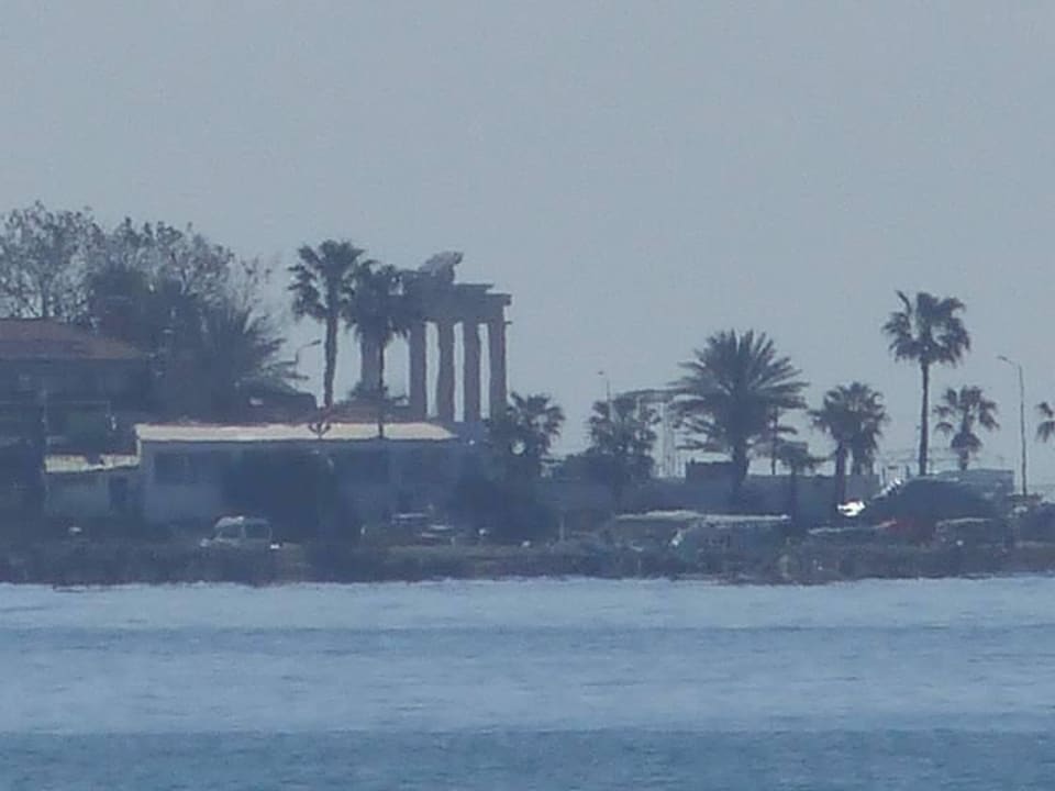 Vom Strand - Blick in Richtung Side Sunis Kumköy Beach Resort Hotel & Spa