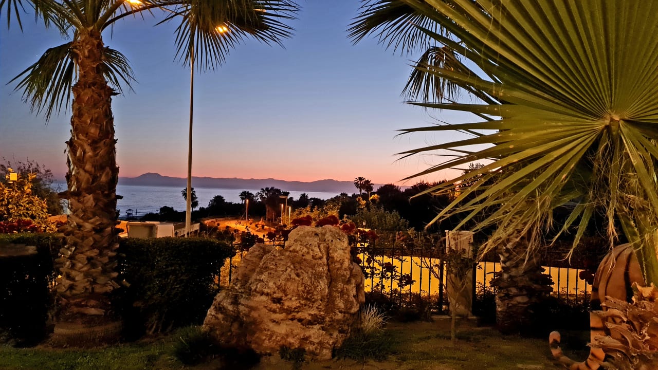 Gastro Alba Queen Hotel