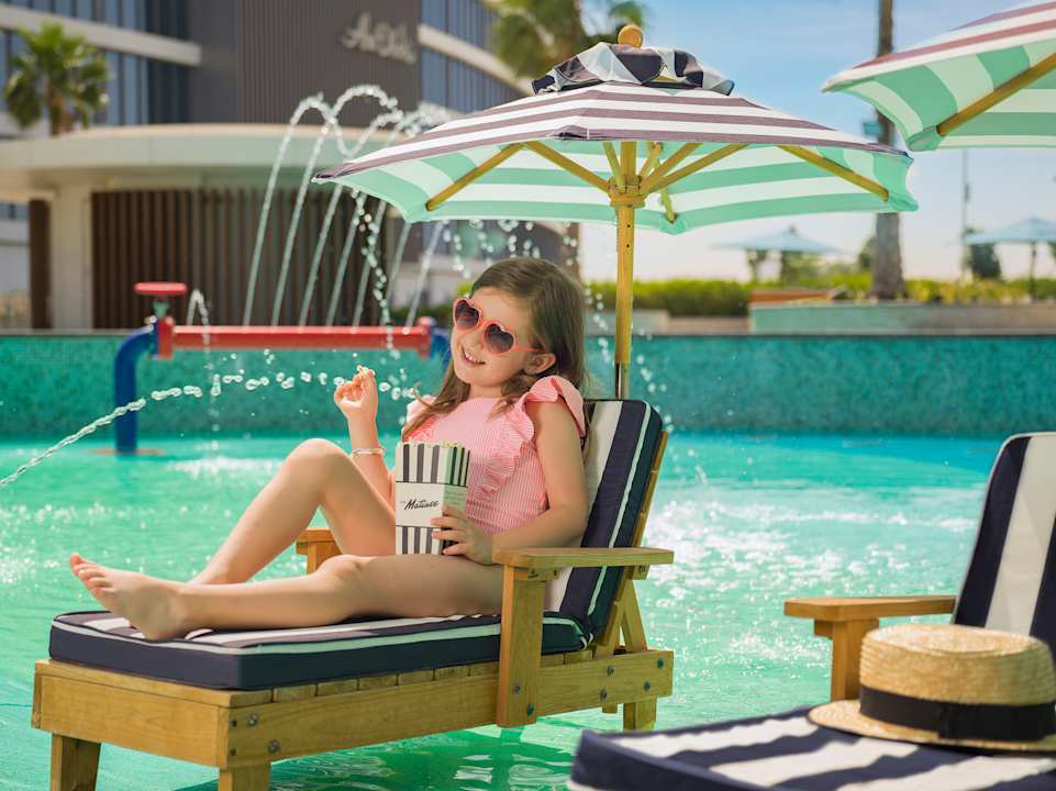 Pool The WB Abu Dhabi, Curio Collection By Hilton