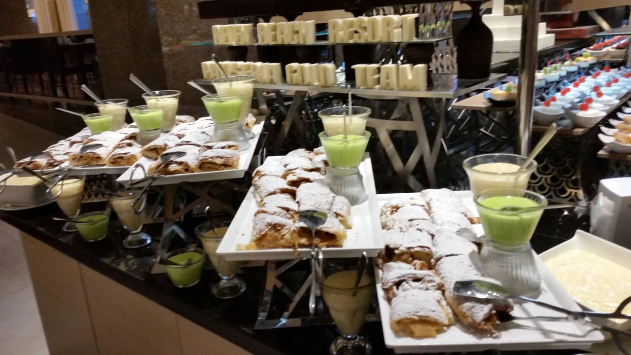 Die Kuchen sind da Belek Beach Resort Hotel