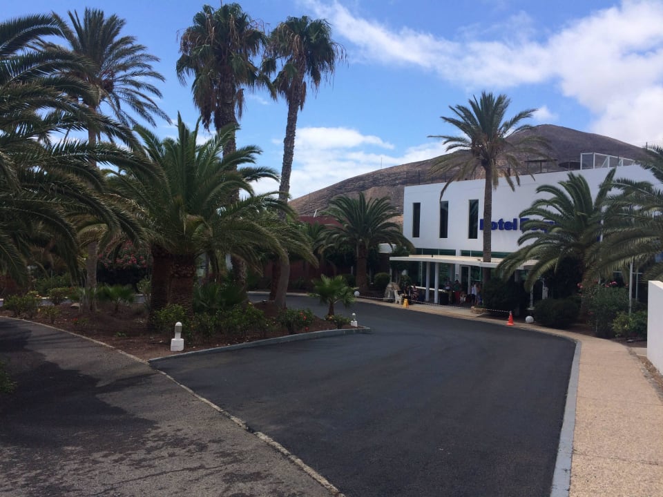 Eingang Hotel allsun App.-Hotel Esquinzo Beach