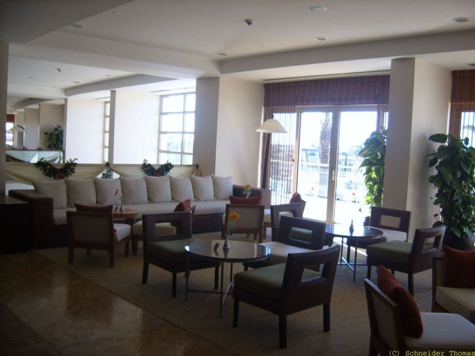 Lobbybar Lara Barut Collection