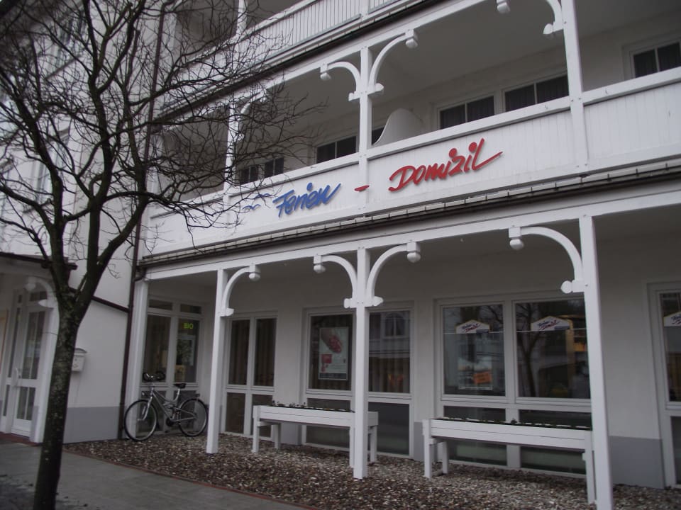 Frontansicht Hotel Binz Feriendomizil