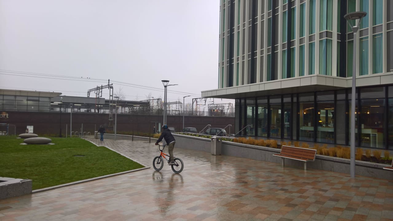 Aussenansicht Holiday Inn Express - Stockport