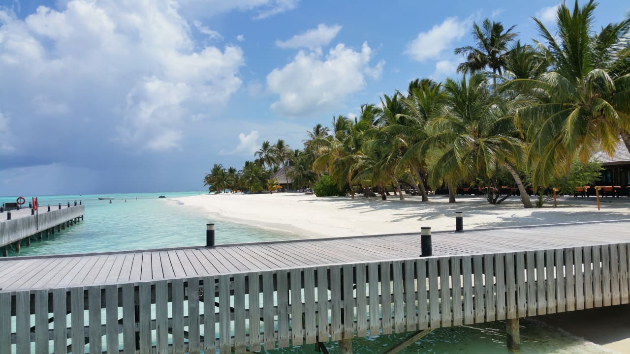 Strand Meeru Maldives Resort Island