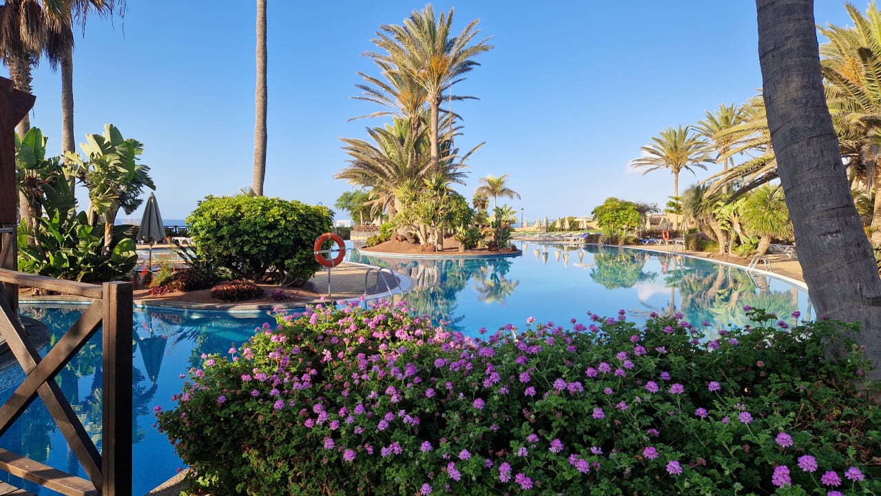 Pool R2 Pajara Beach