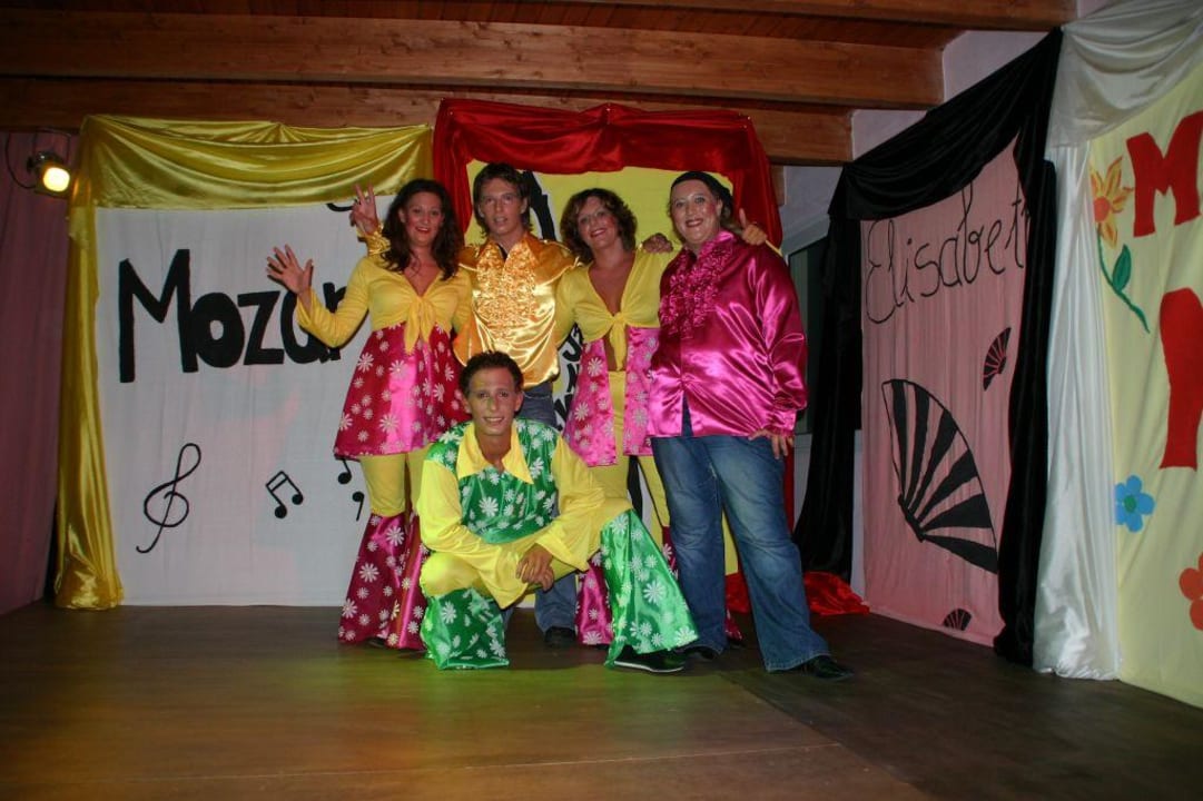 Abendanimation Musical Mama Mia Corali Hotel