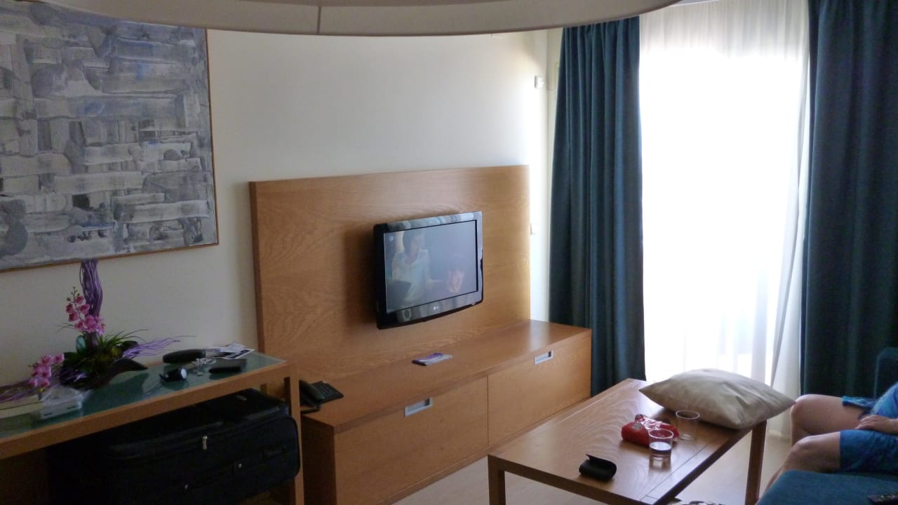 Wohnraum Balkonseite Aparthotel Fontanellas Playa
