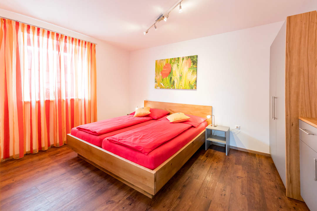 Zimmer Ferienwohnungen Sabine & Sepp Kracher