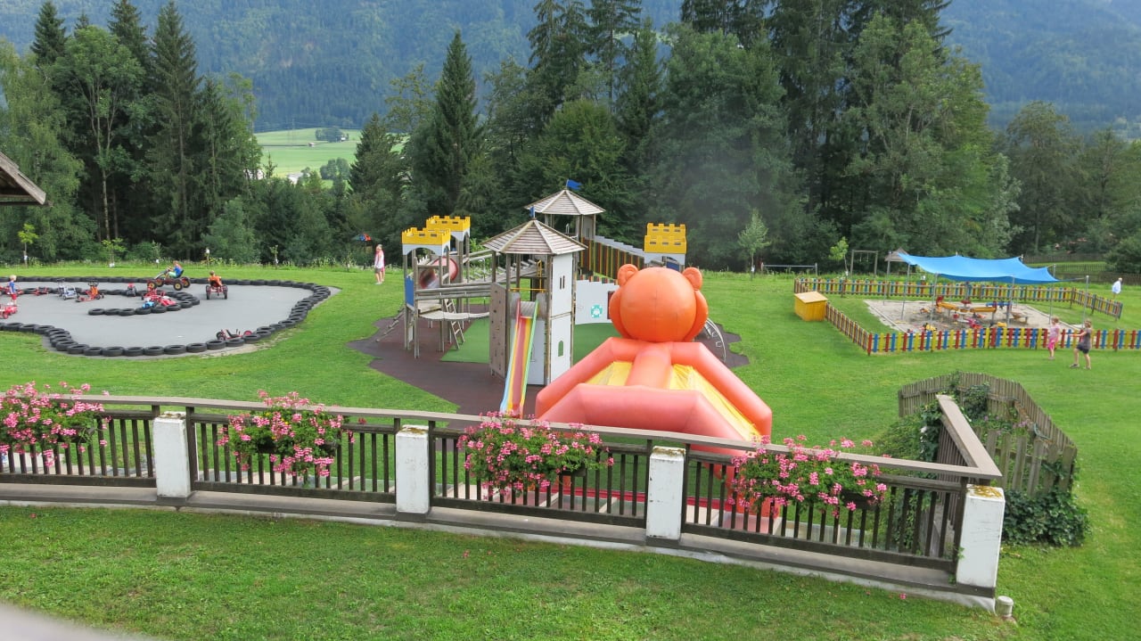 Hüpfburg Familienhotel Ramsi