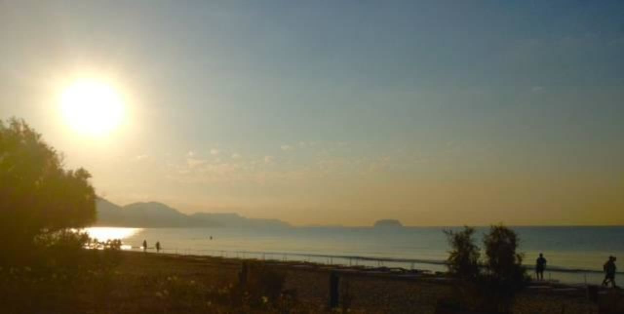 Morgen am meer Domes Aulūs Zante, Autograph Collection