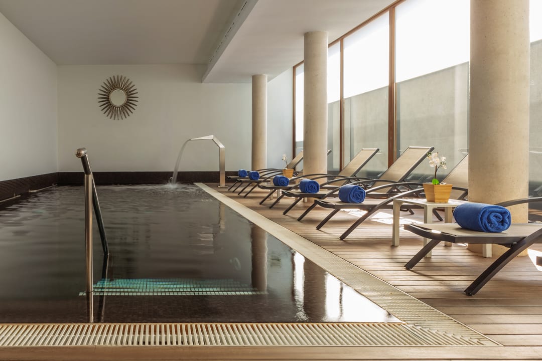 Pool BlueRooms Rafalet