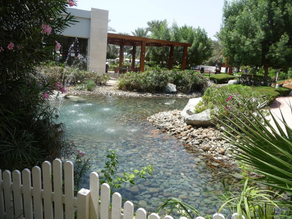 Garten Hotel Le Meridien Al Aqah Beach Resort
