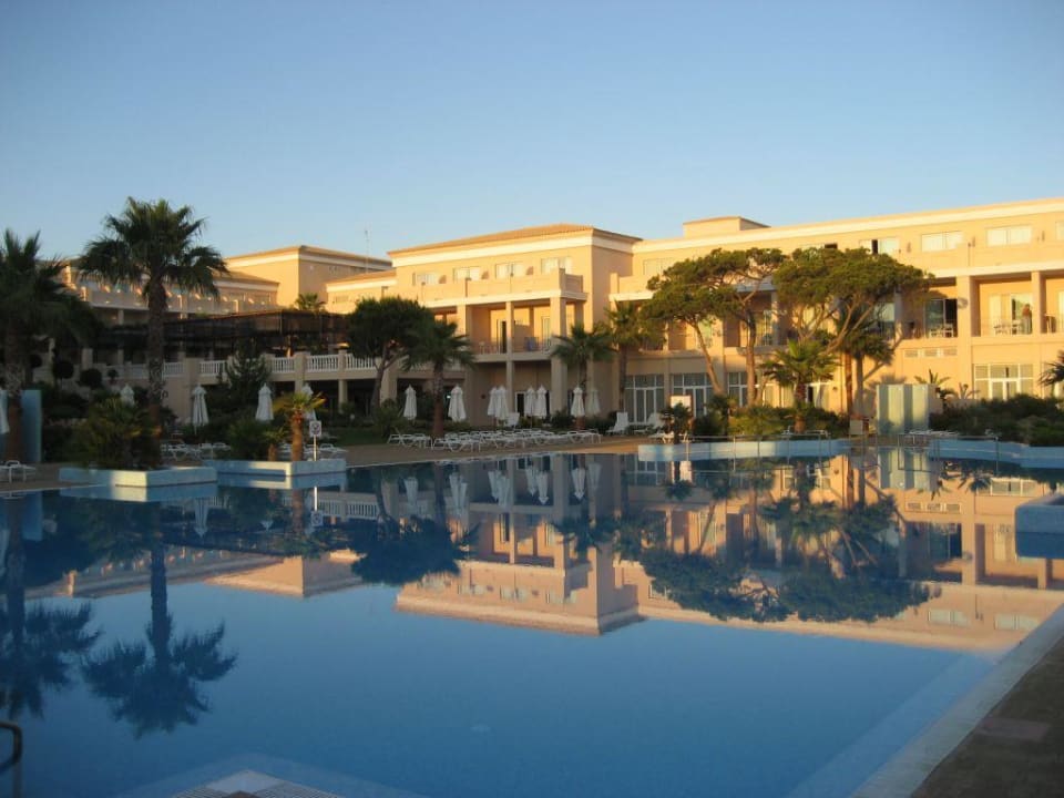 Sonnenuntergang am Pool Valentin Sancti Petri