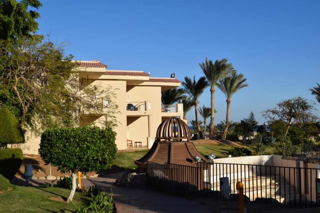 Gartenanlage Parrotel Beach Resort