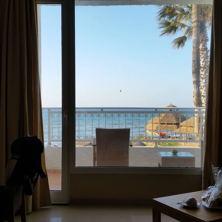 Mit Blick auf Strand und Meer Hotel Bel Azur Thalasso & Bungalows