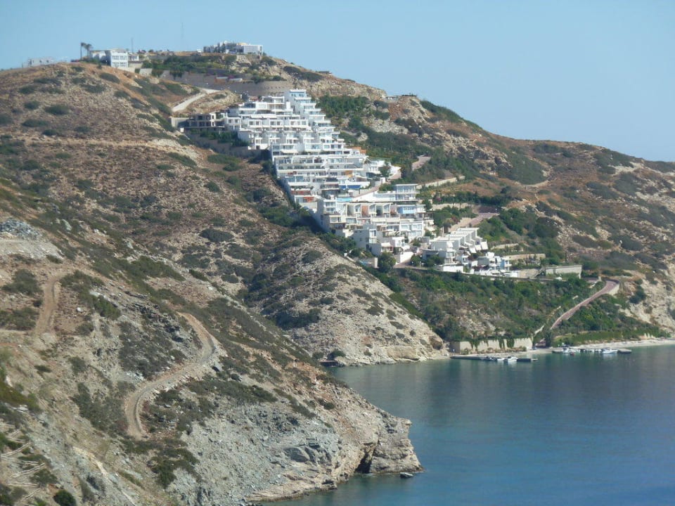 Westliche Seite des Hotels Apollonia Beach Resort & Spa