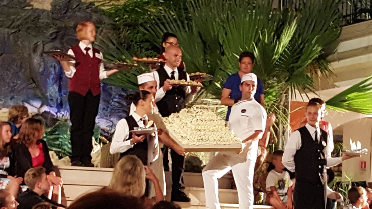 Buffet draussen Aldiana Club Rocca Nettuno Calabria