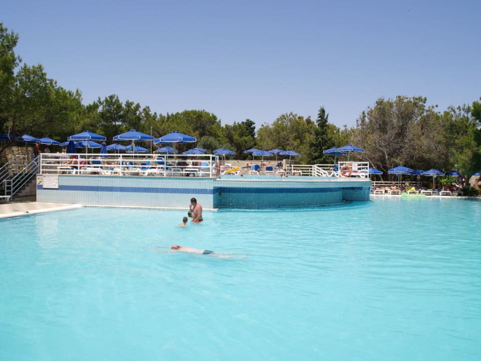 Poolanlage Hotel Kalithea Mare Palace