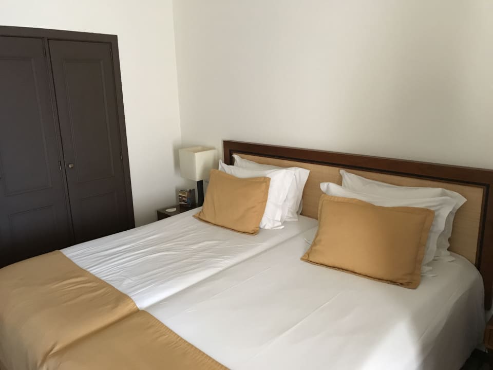 Zimmer PortoBay Falésia