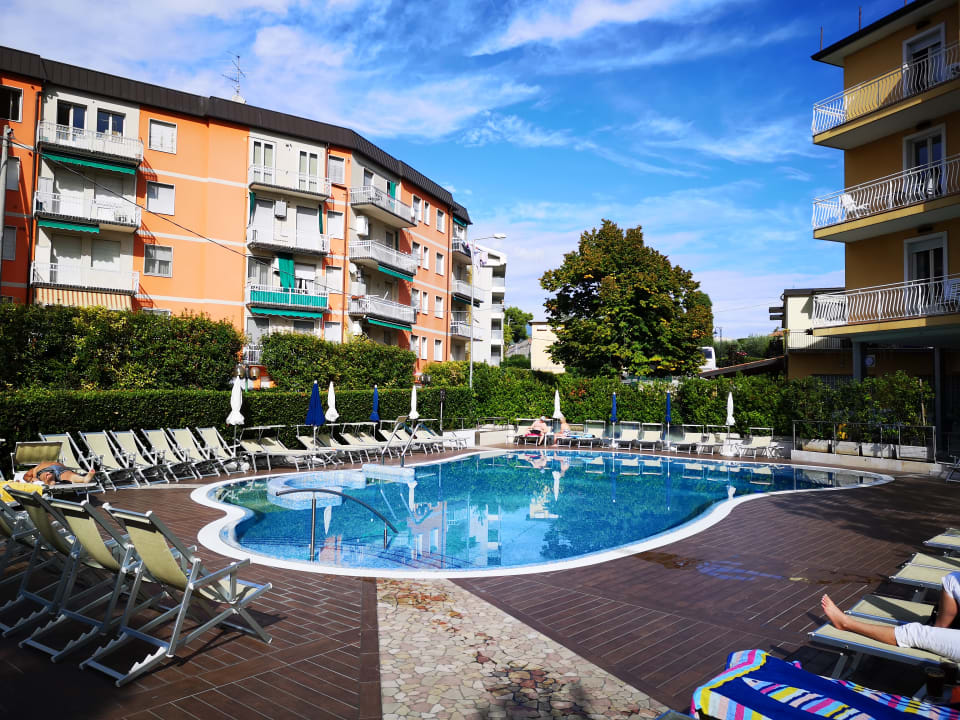 Pool Hotel Bisesti