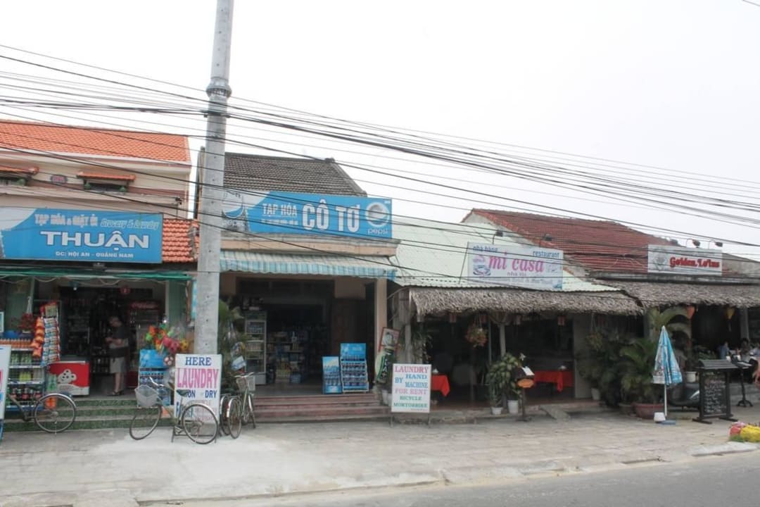 Gegenüber Palm Garden Beach Resort & Spa