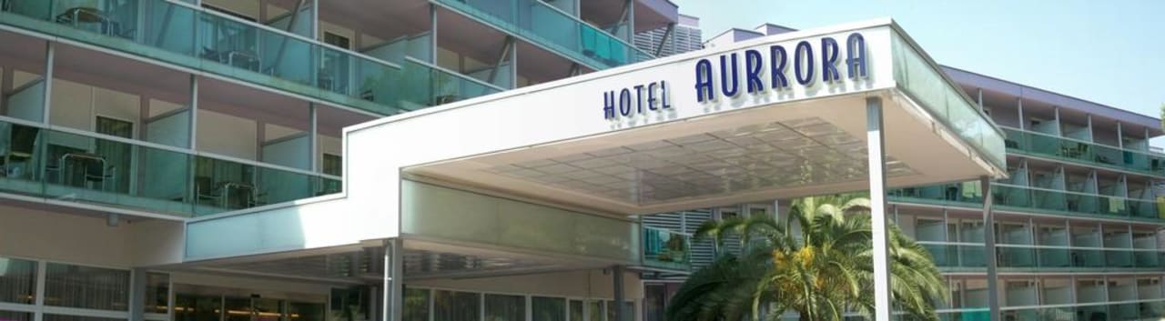 Eingangsbereich von außen Hotel Aurora