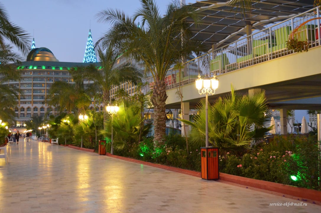 Территория Hotel Delphin Imperial