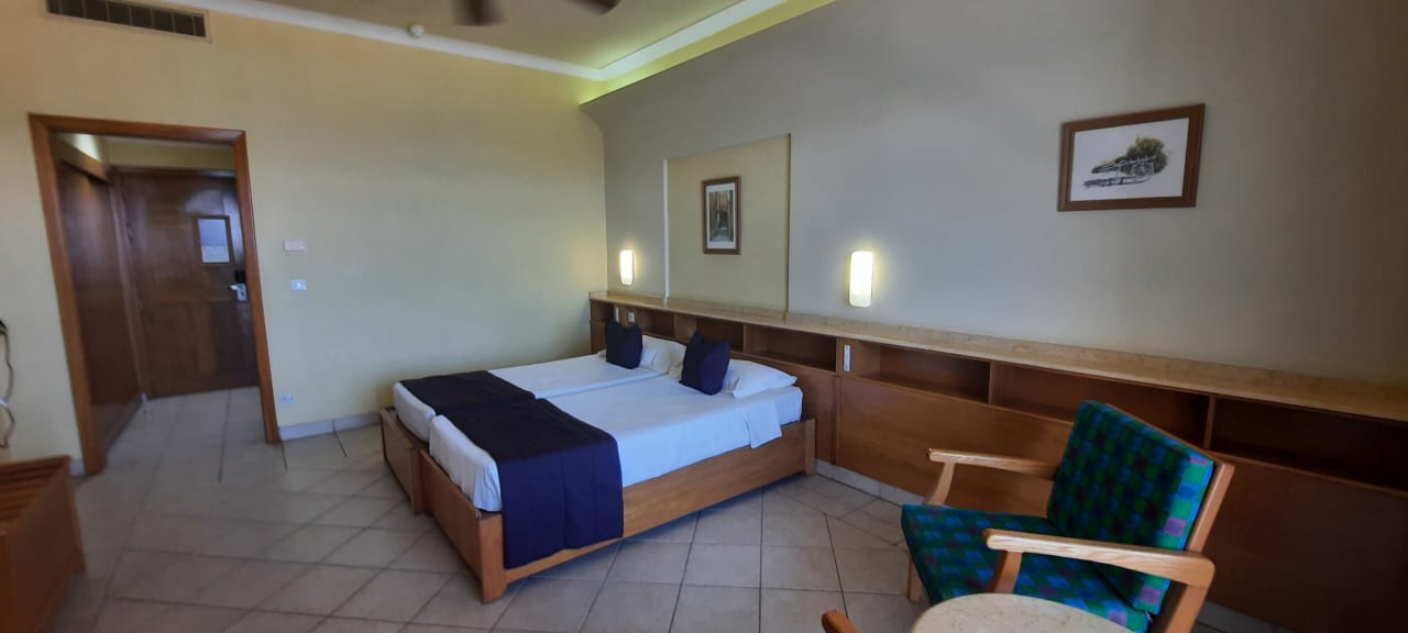 Zimmer Paradise Bay Resort Hotel