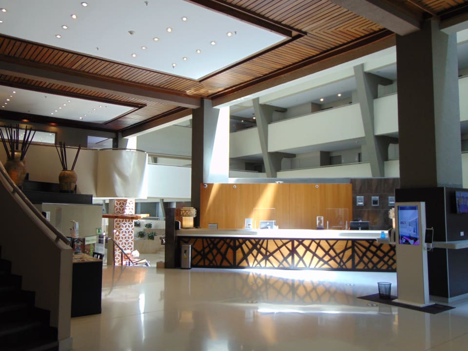 Lobby Hotel Crowne Plaza San Jose Corobici