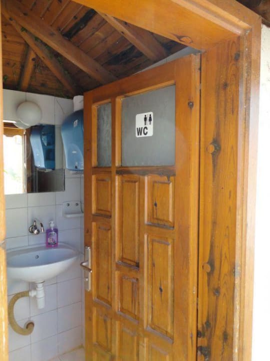 Łazienka na terenie hotelu Hotel Vesta