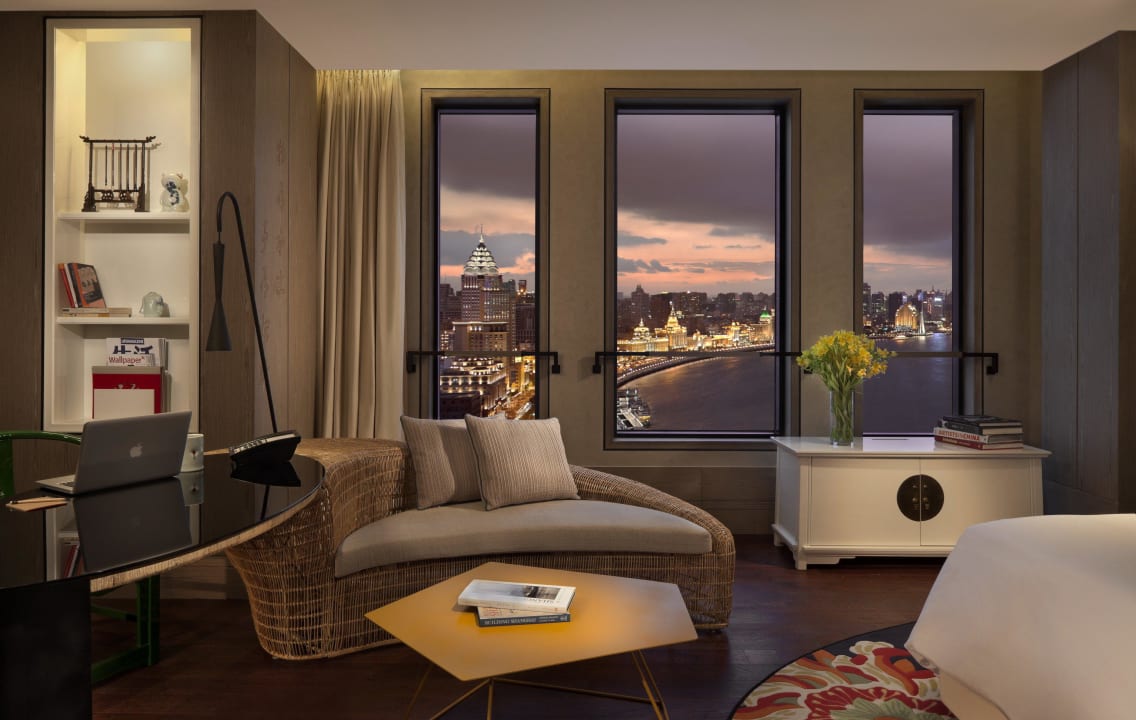Executive room night view Hotel Indigo Shanghai on the Bund
