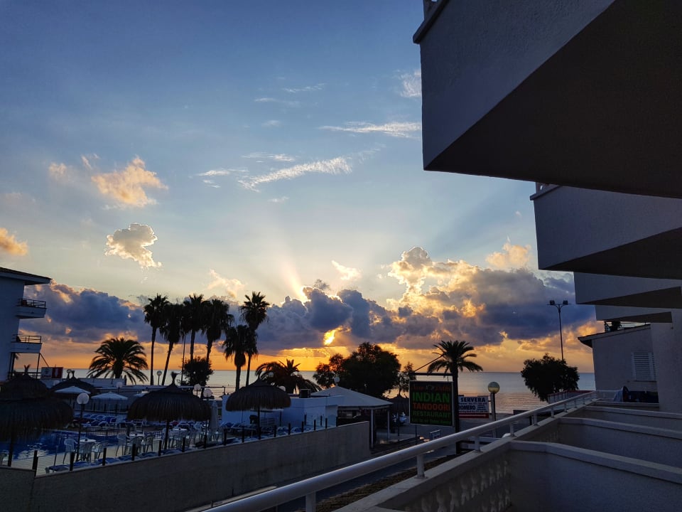 Ausblick R2 Veronica Beach Hotel