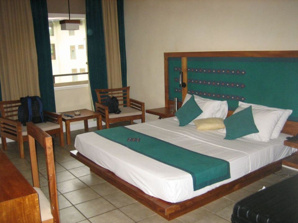 Zimmer! Mermaid Hotel & Club