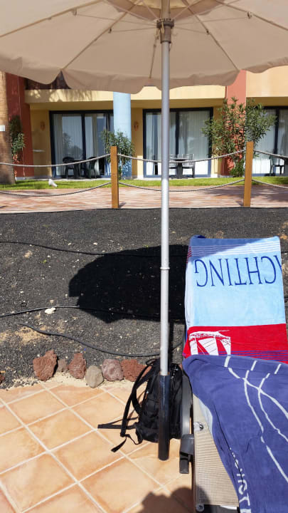 Sonnenschirme sinnlos - nicht verstellbar! H10 Tindaya