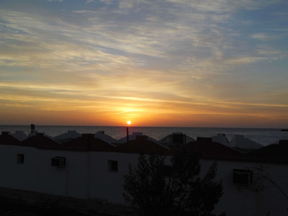 Sonnenaufgang von der Terrasse Hotel Coral Garden