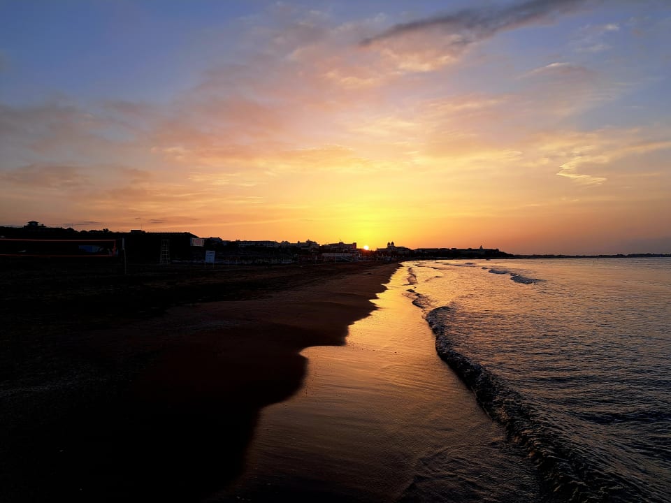 Strand Hotel Defne Garden