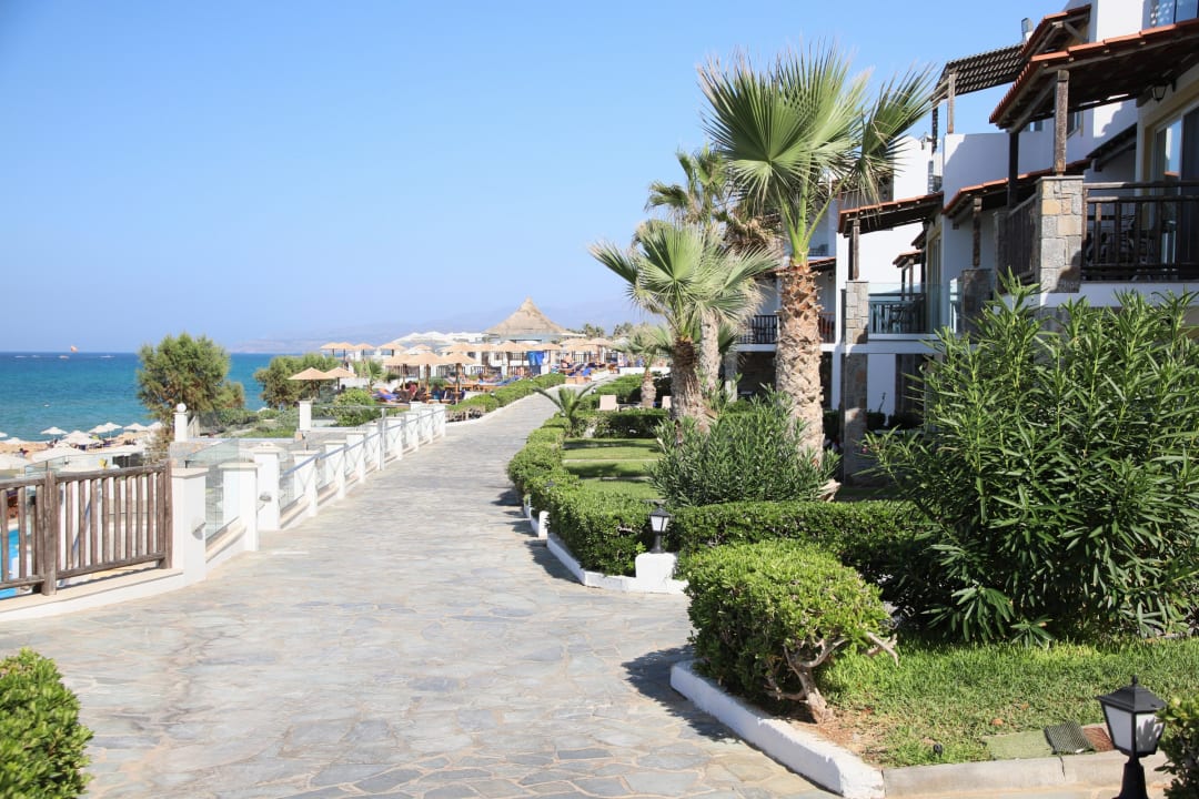 Außenansicht Alexander Beach Hotel & Village Resort