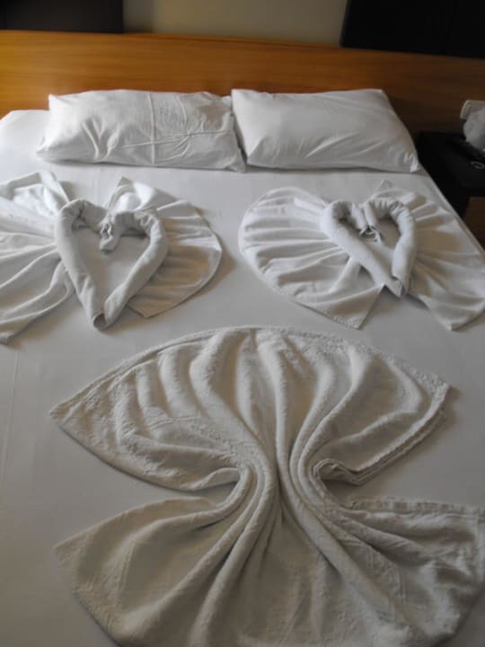 Łóżko po sprzątaniu Xperia Kandelor Hotel