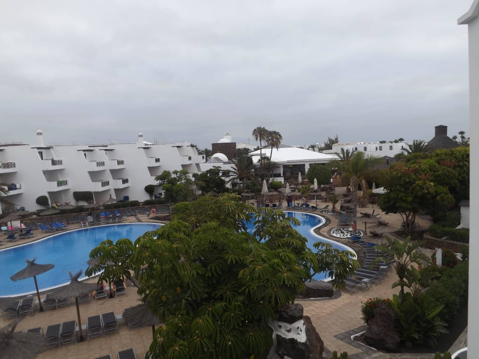 Blick auf die oberen Pools allsun App.-Hotel Albatros