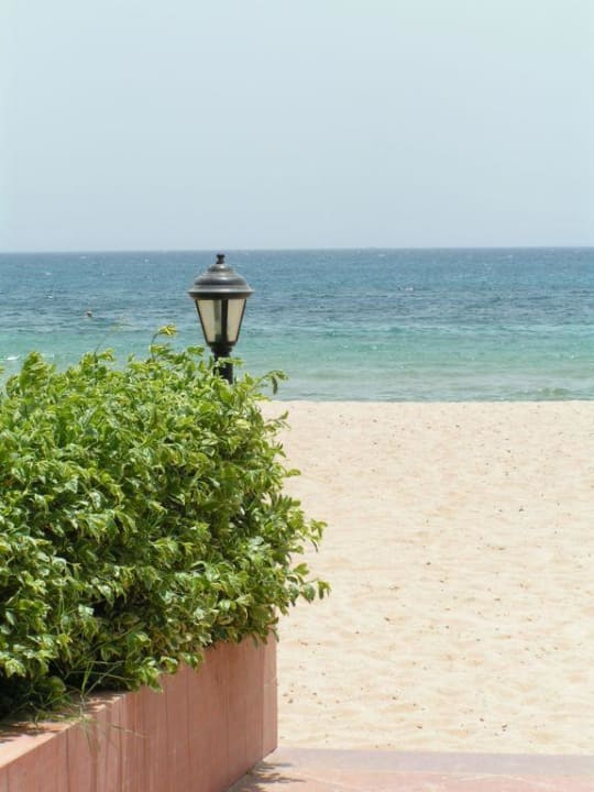 Strand Menaville Safaga