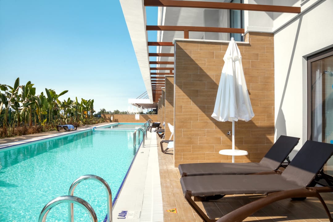 Pool Numa Bay Exclusive Hotel